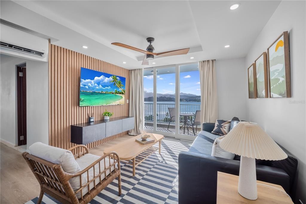 En Venta: $350,000 (2 camas, 2 baños, 873 Pies cuadrados)