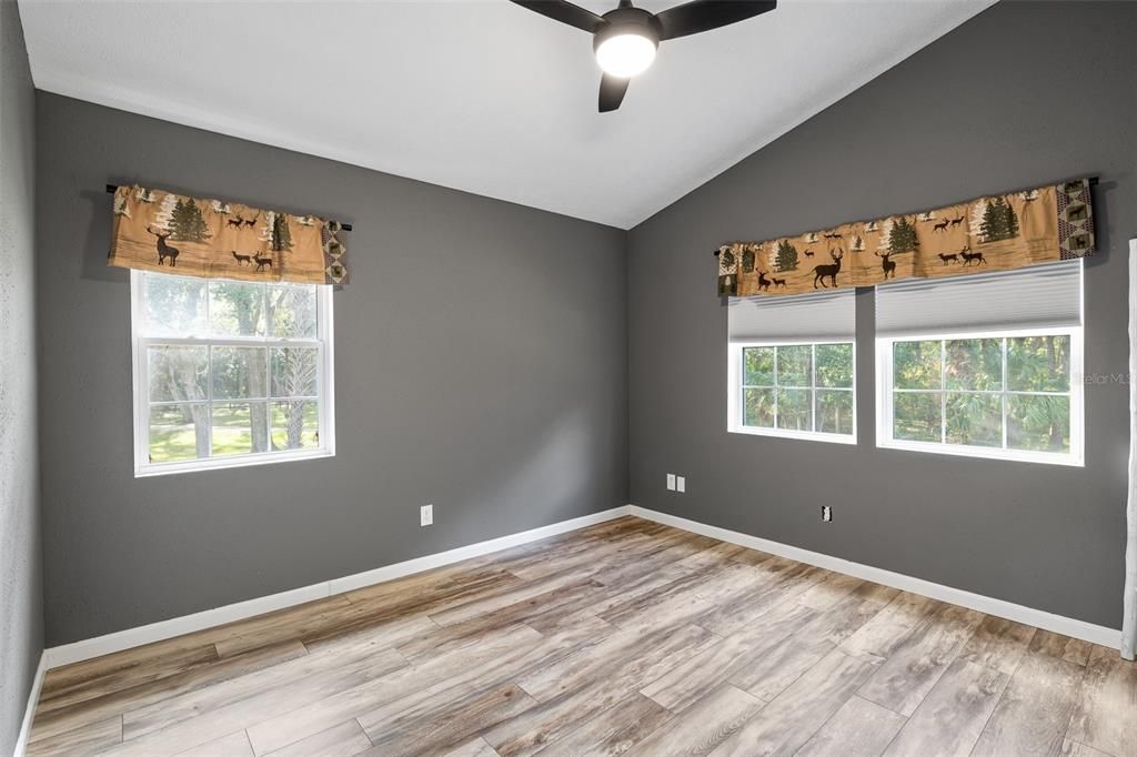 На продажу: $714,000 (3 спален, 2 ванн, 3762 Квадратных фут)