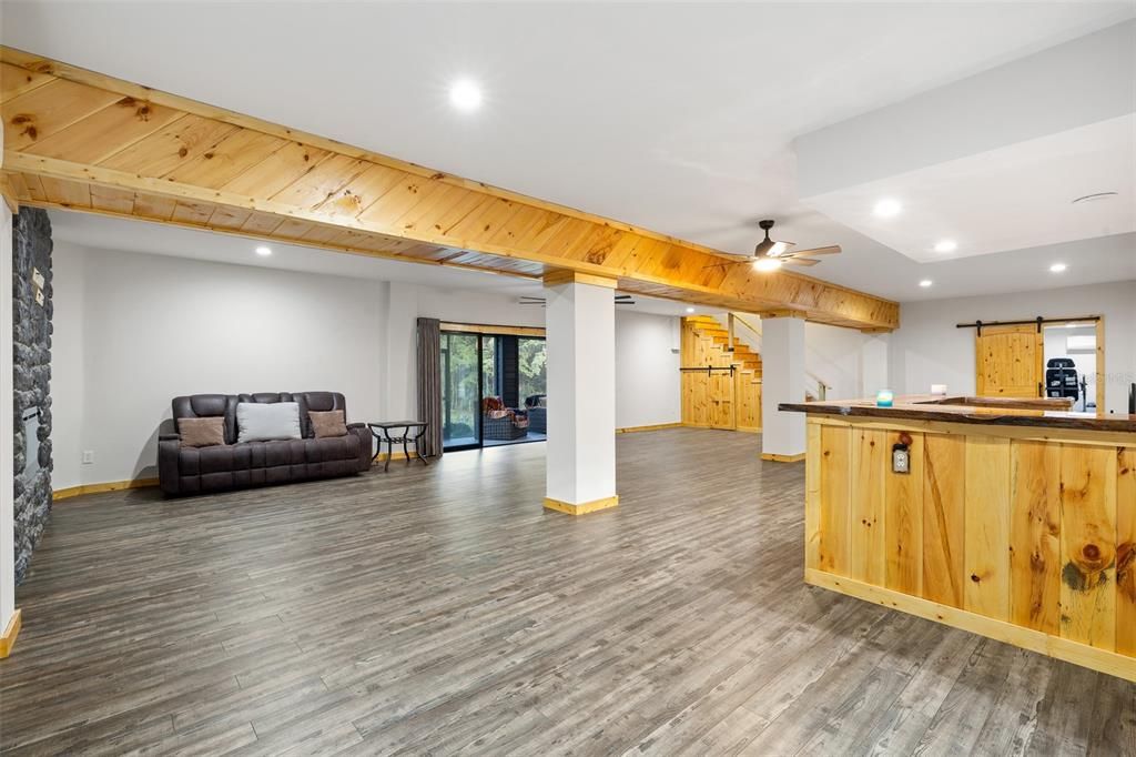 На продажу: $714,000 (3 спален, 2 ванн, 3762 Квадратных фут)