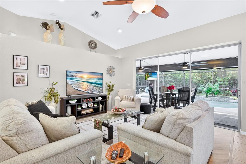 En Venta: $536,900 (3 camas, 2 baños, 1922 Pies cuadrados)