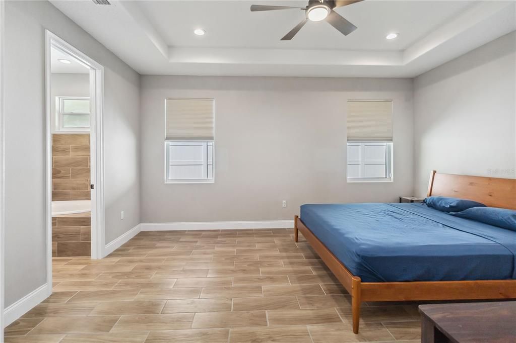 For Rent: $3,000 (4 beds, 3 baths, 2556 Square Feet)