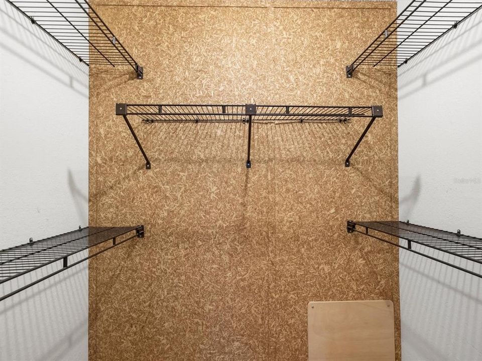 待售: $230,000 (2 贝兹, 2 浴室, 1634 平方英尺)