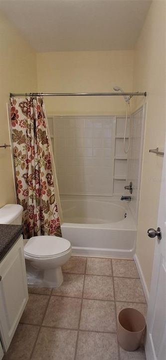 For Rent: $1,300 (1 beds, 1 baths, 750 Square Feet)