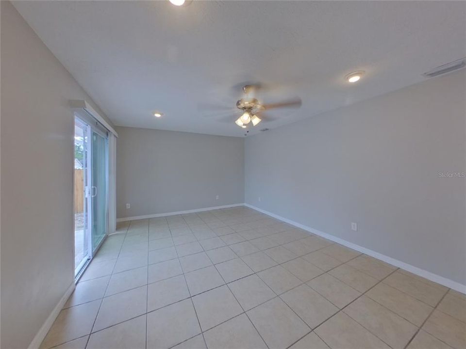 En Renta: $2,399 (3 camas, 2 baños, 1460 Pies cuadrados)