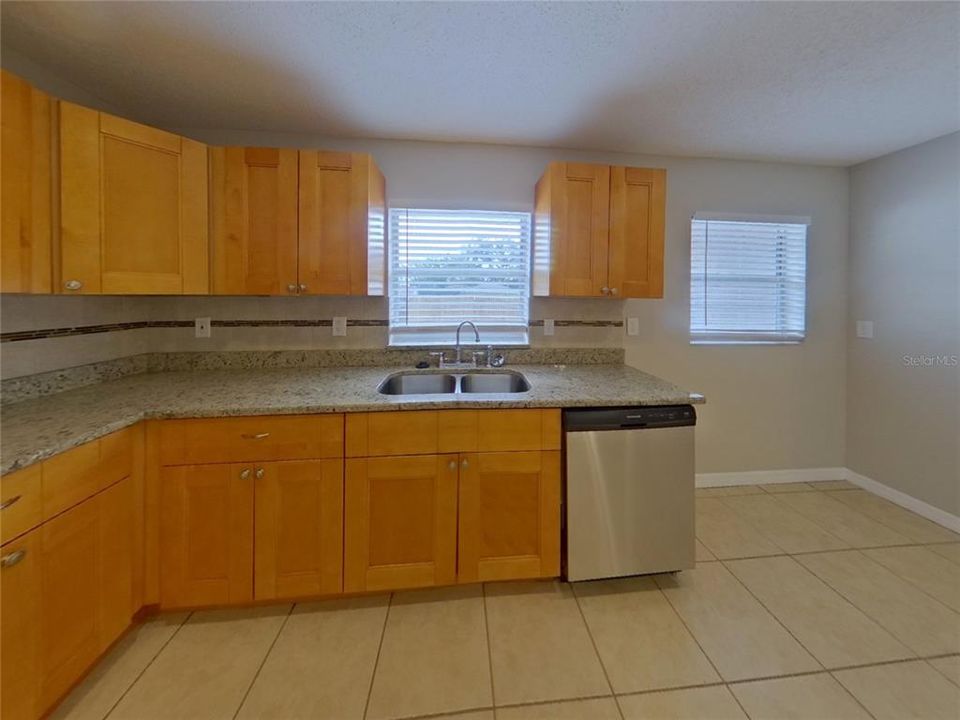 En Renta: $2,399 (3 camas, 2 baños, 1460 Pies cuadrados)