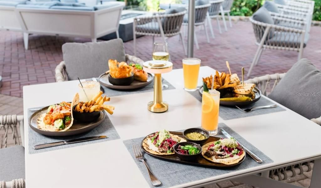 На продажу: $572,110 (3 спален, 2 ванн, 2094 Квадратных фут)