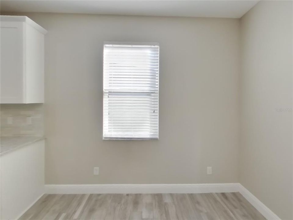 For Rent: $3,949 (5 beds, 4 baths, 3170 Square Feet)