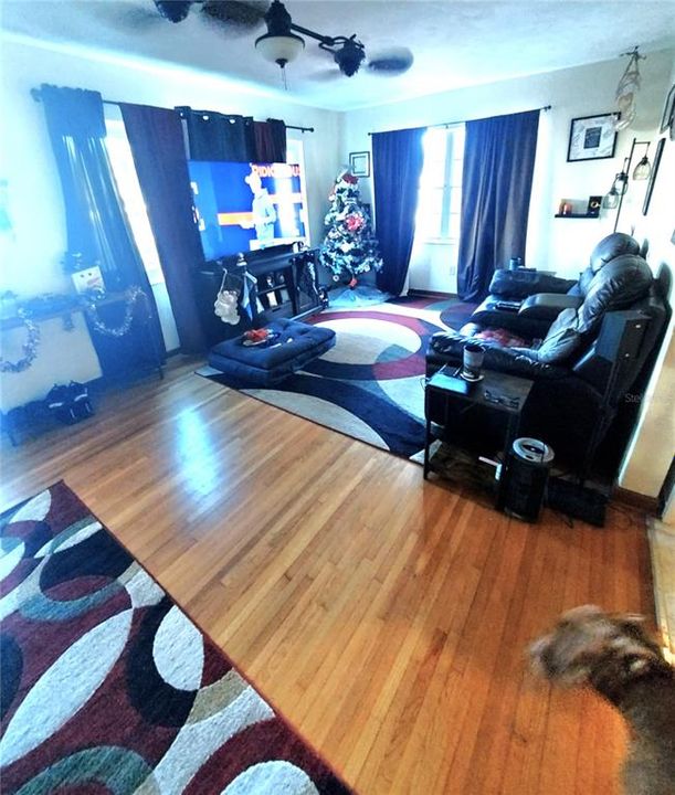 En Venta: $298,000 (3 camas, 0 baños, 1376 Pies cuadrados)