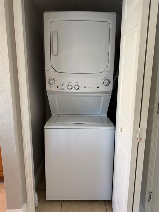 待售: $240,000 (3 贝兹, 2 浴室, 1364 平方英尺)