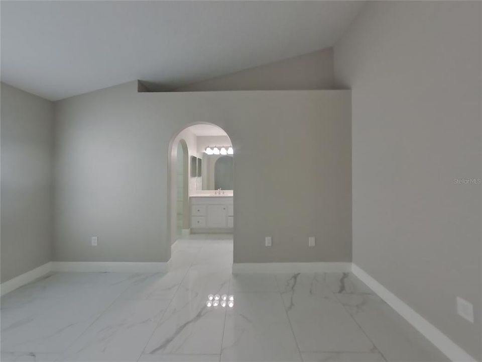 For Rent: $2,229 (3 beds, 2 baths, 1303 Square Feet)