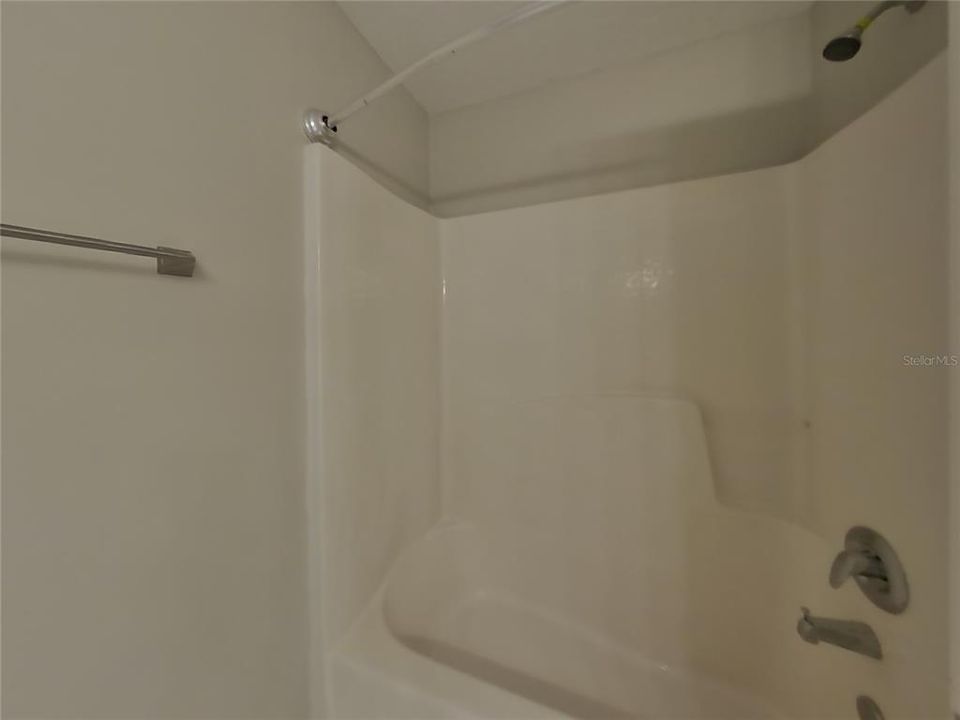 For Rent: $2,229 (3 beds, 2 baths, 1303 Square Feet)