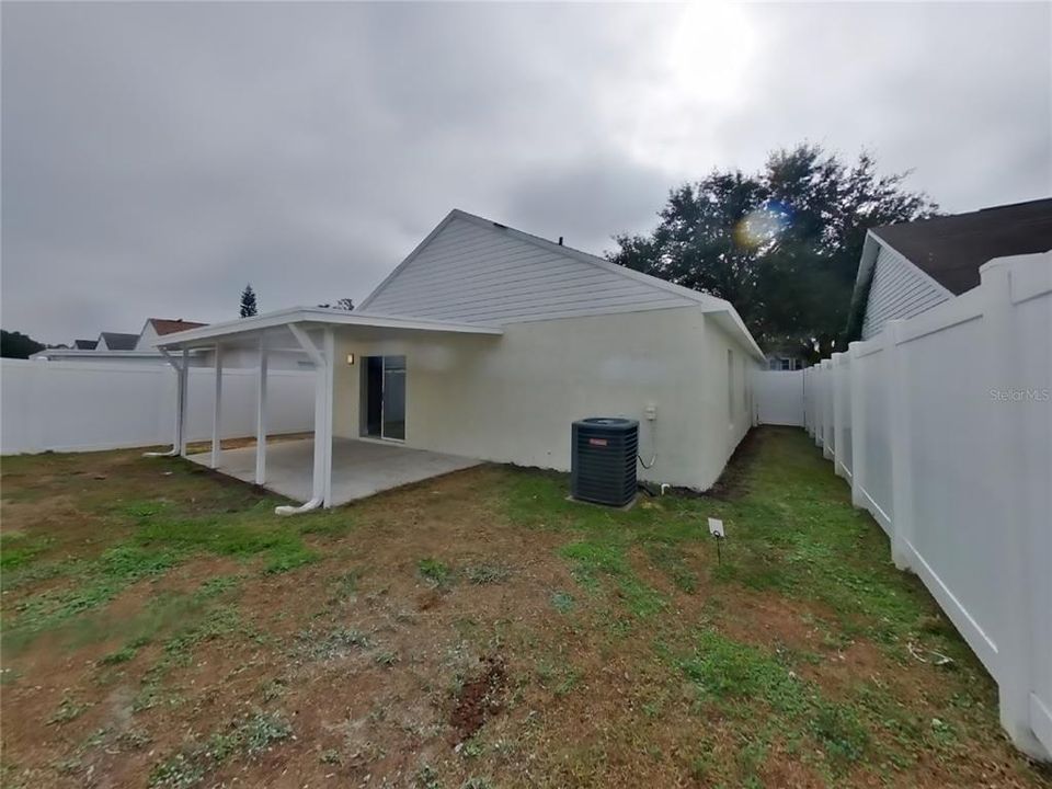 For Rent: $2,229 (3 beds, 2 baths, 1303 Square Feet)