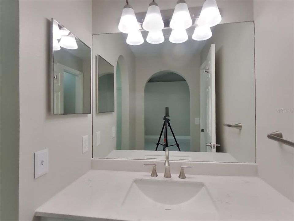 For Rent: $2,229 (3 beds, 2 baths, 1303 Square Feet)