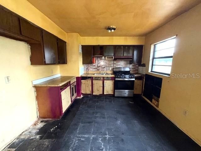For Sale: $131,000 (4 beds, 1 baths, 1269 Square Feet)