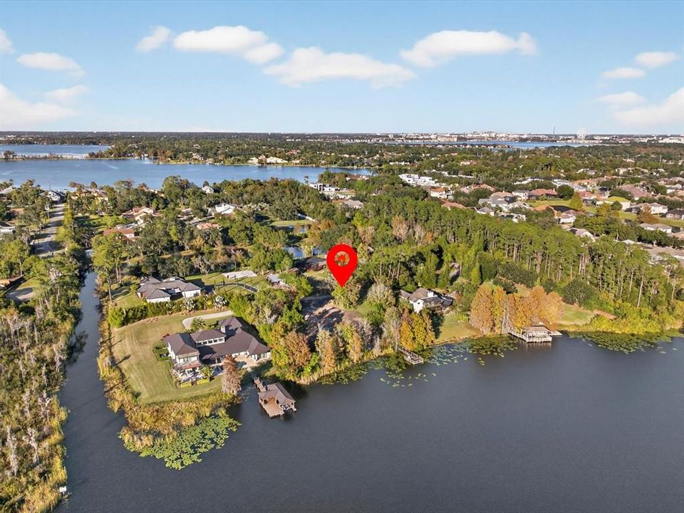 待售: $1,600,000 (1.04 acres)