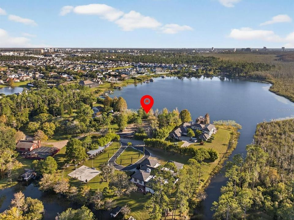 待售: $1,600,000 (1.04 acres)