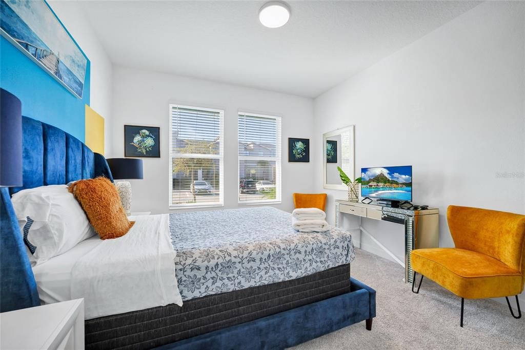 For Sale: $598,000 (6 beds, 5 baths, 3291 Square Feet)