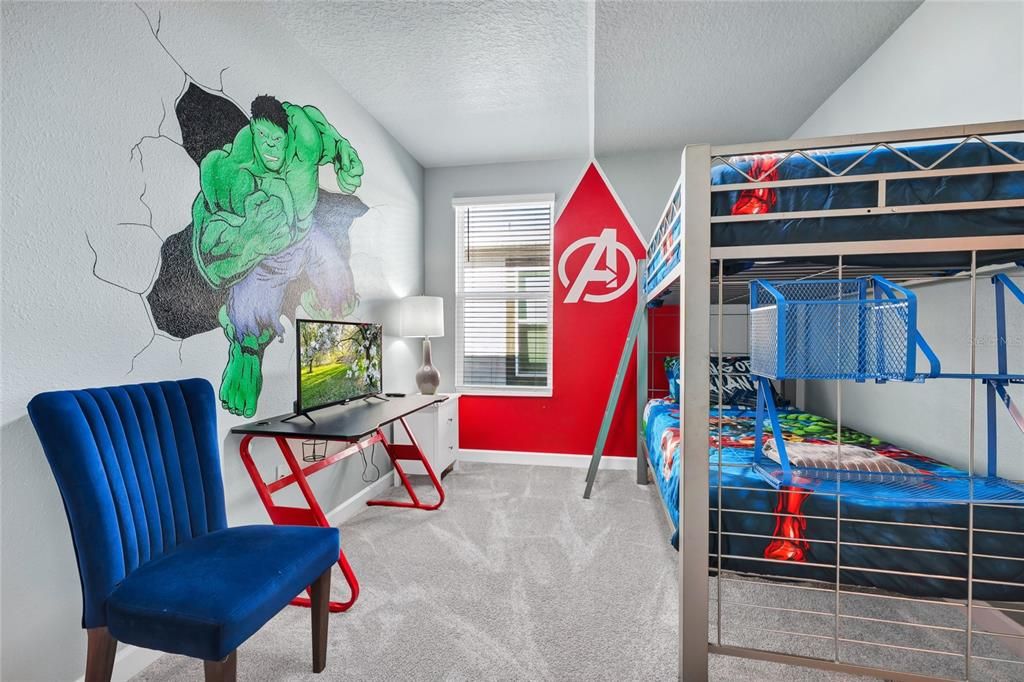 For Sale: $598,000 (6 beds, 5 baths, 3291 Square Feet)