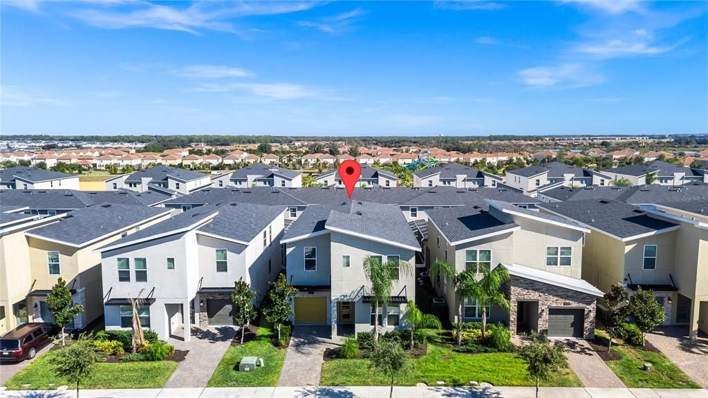 For Sale: $598,000 (6 beds, 5 baths, 3291 Square Feet)