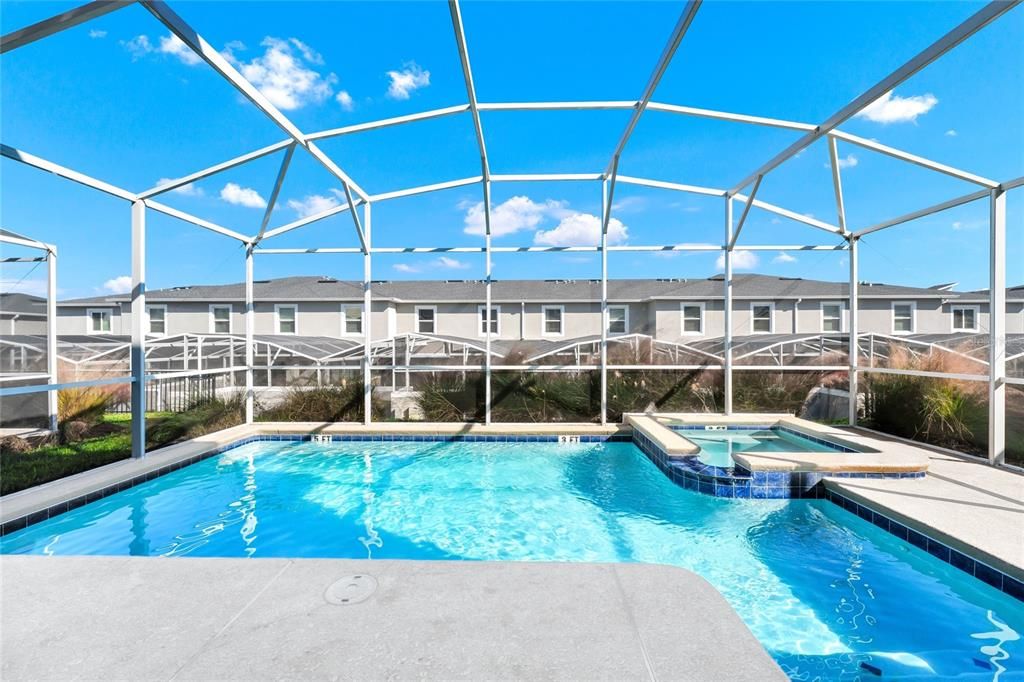 For Sale: $598,000 (6 beds, 5 baths, 3291 Square Feet)