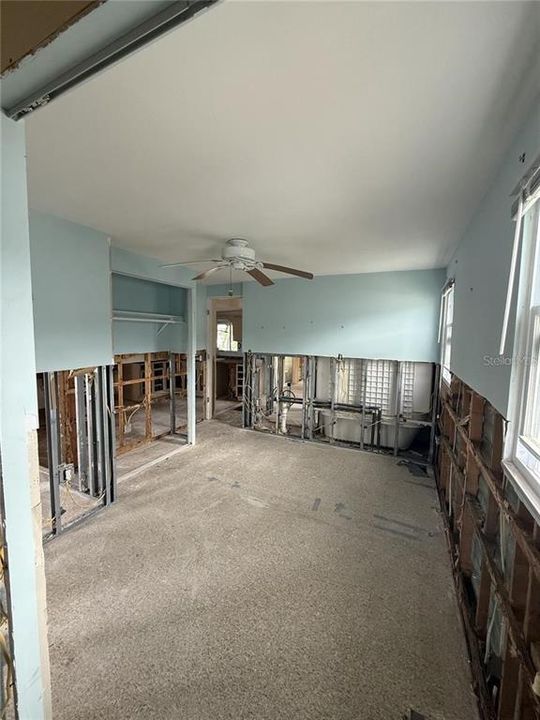 待售: $198,780 (2 贝兹, 2 浴室, 1218 平方英尺)