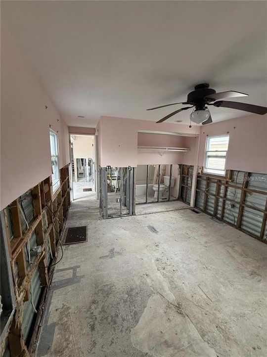 待售: $198,780 (2 贝兹, 2 浴室, 1218 平方英尺)