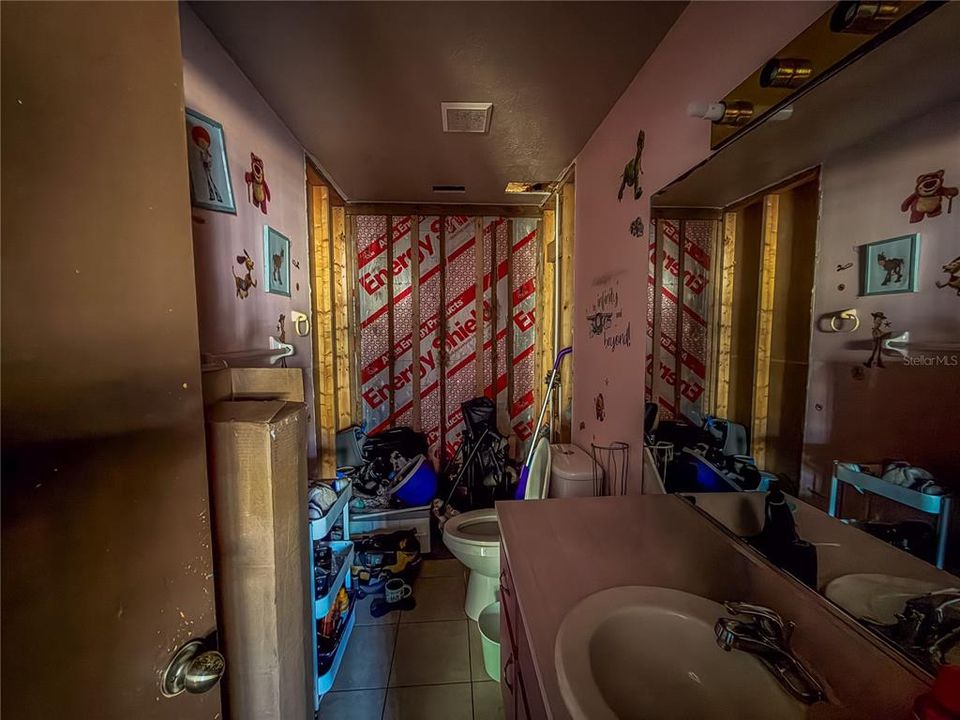 На продажу: $240,000 (4 спален, 2 ванн, 1539 Квадратных фут)