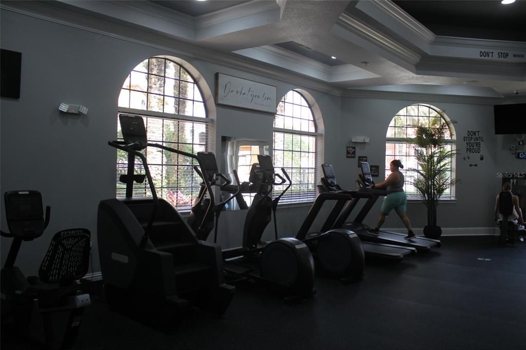 На продажу: $199,900 (2 спален, 2 ванн, 1124 Квадратных фут)