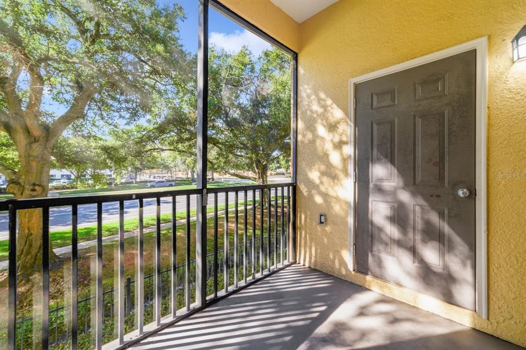 На продажу: $199,900 (2 спален, 2 ванн, 1124 Квадратных фут)