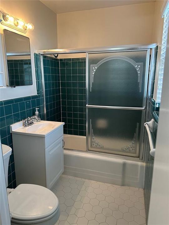 В аренду: $2,600 (3 спален, 2 ванн, 1719 Квадратных фут)