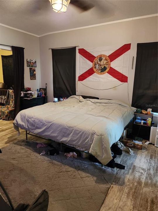 На продажу: $395,000 (4 спален, 2 ванн, 2460 Квадратных фут)