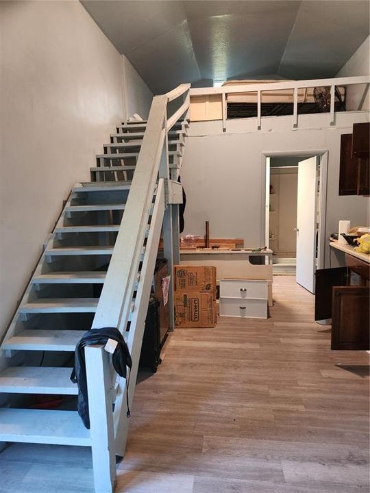 На продажу: $395,000 (4 спален, 2 ванн, 2460 Квадратных фут)