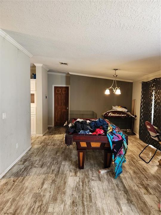 На продажу: $395,000 (4 спален, 2 ванн, 2460 Квадратных фут)