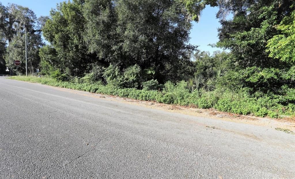 На продажу: $60,000 (0.44 acres)