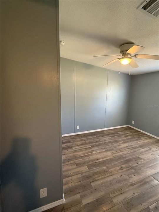 En Venta: $169,900 (4 camas, 2 baños, 1620 Pies cuadrados)