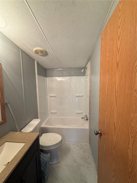 En Venta: $169,900 (4 camas, 2 baños, 1620 Pies cuadrados)