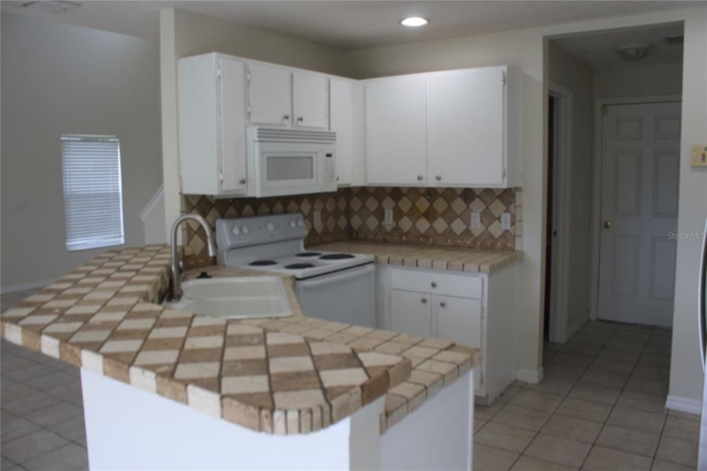 En Renta: $2,100 (3 camas, 2 baños, 1523 Pies cuadrados)