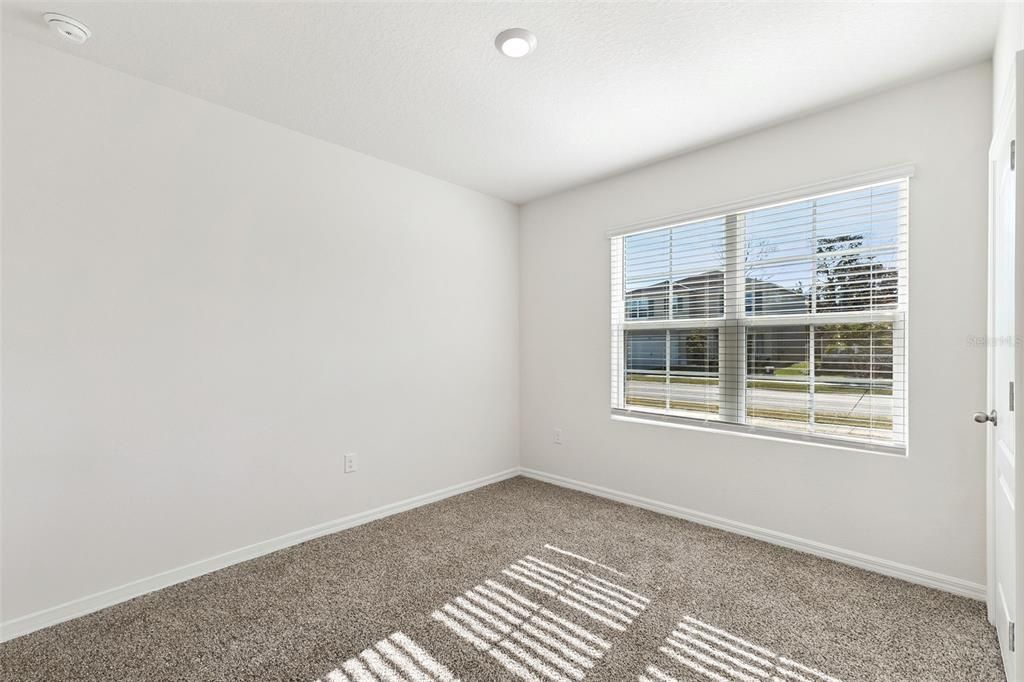 出租: $2,375 (4 贝兹, 2 浴室, 1828 平方英尺)