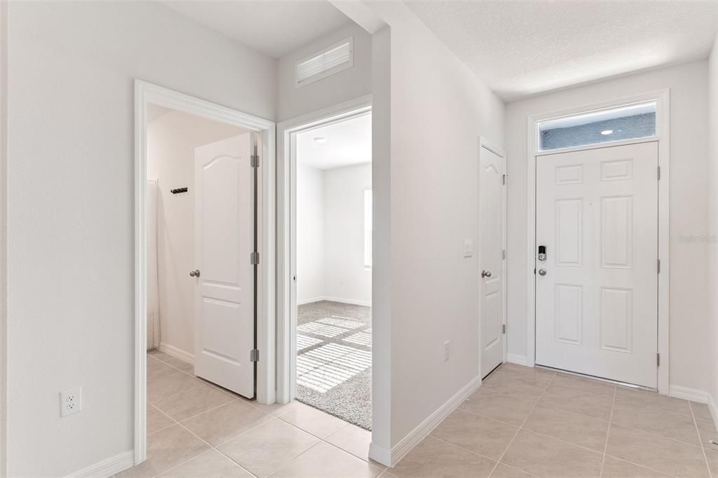 出租: $2,375 (4 贝兹, 2 浴室, 1828 平方英尺)