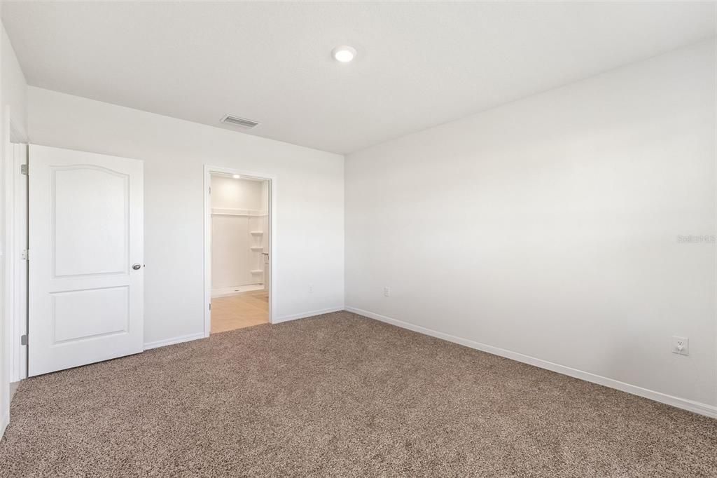 出租: $2,375 (4 贝兹, 2 浴室, 1828 平方英尺)