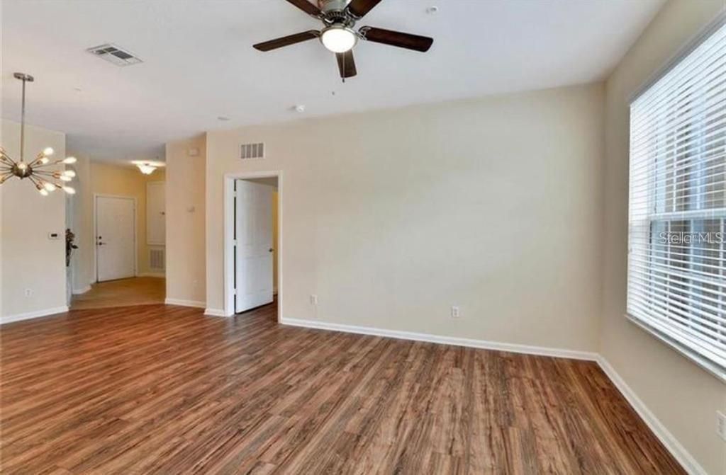 На продажу: $249,000 (3 спален, 2 ванн, 1447 Квадратных фут)