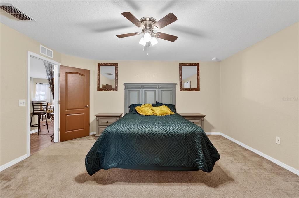 En Venta: $349,900 (3 camas, 2 baños, 1627 Pies cuadrados)