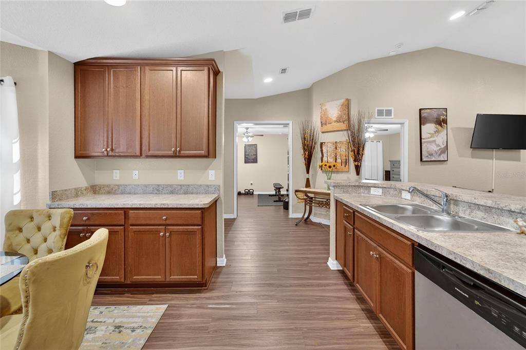 En Venta: $349,900 (3 camas, 2 baños, 1627 Pies cuadrados)