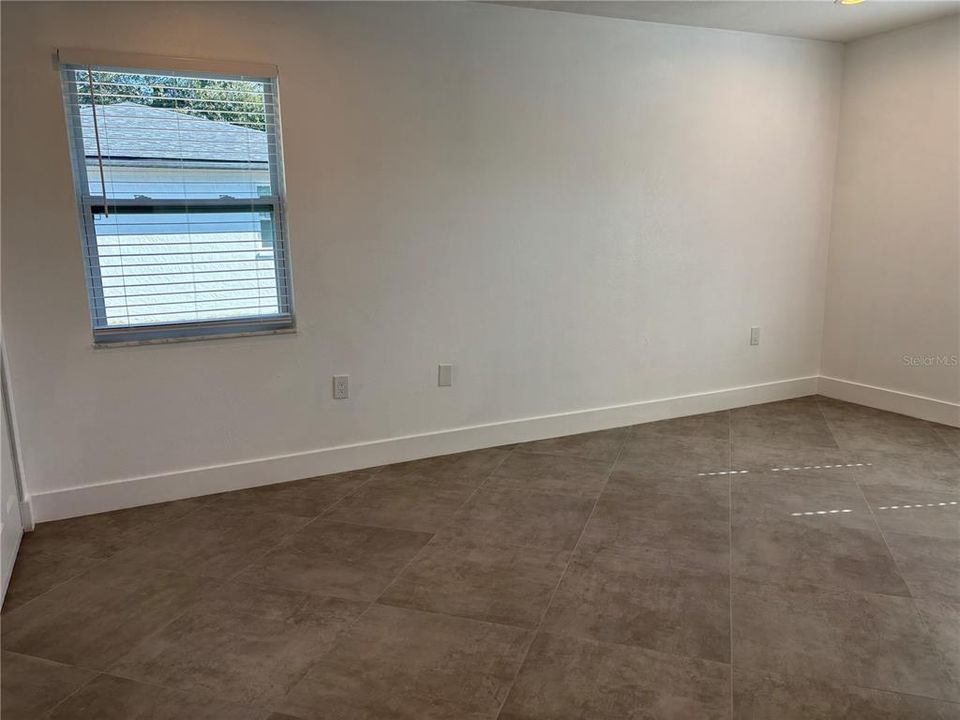 For Rent: $2,250 (2 beds, 2 baths, 1400 Square Feet)