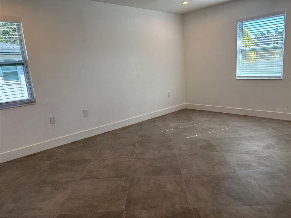 For Rent: $2,250 (2 beds, 2 baths, 1400 Square Feet)