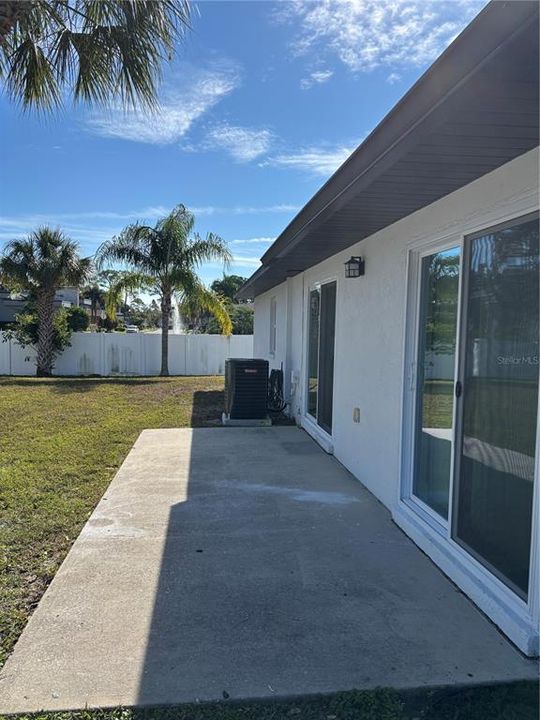 For Rent: $2,250 (2 beds, 2 baths, 1400 Square Feet)