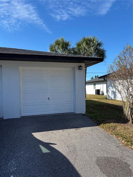 For Rent: $2,250 (2 beds, 2 baths, 1400 Square Feet)