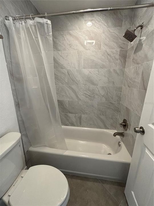 For Rent: $2,250 (2 beds, 2 baths, 1400 Square Feet)