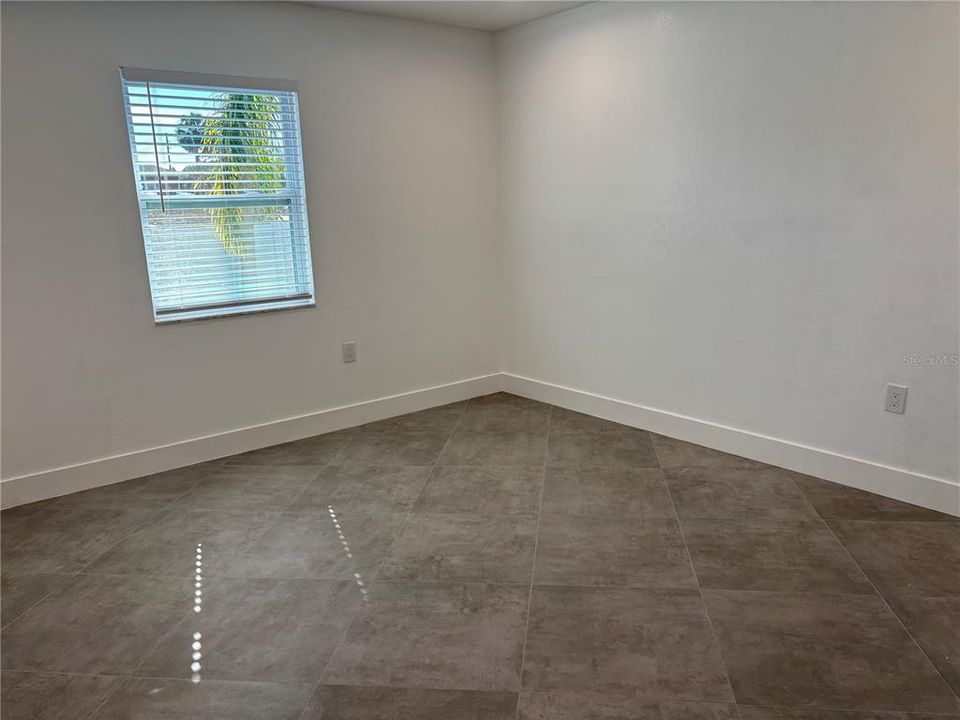 For Rent: $2,250 (2 beds, 2 baths, 1400 Square Feet)