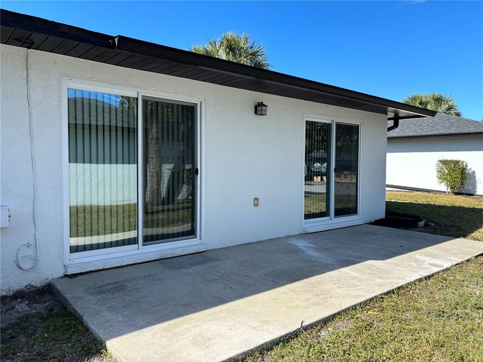 For Rent: $2,250 (2 beds, 2 baths, 1400 Square Feet)